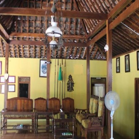 Nara Homestay Syariah Mangunan Ngoại thất bức ảnh