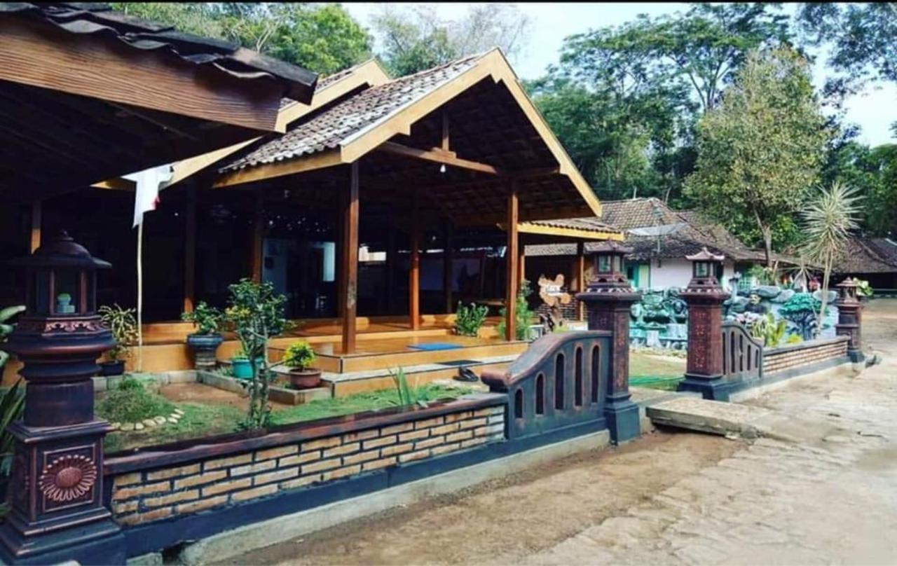 Nara Homestay Syariah Mangunan Ngoại thất bức ảnh