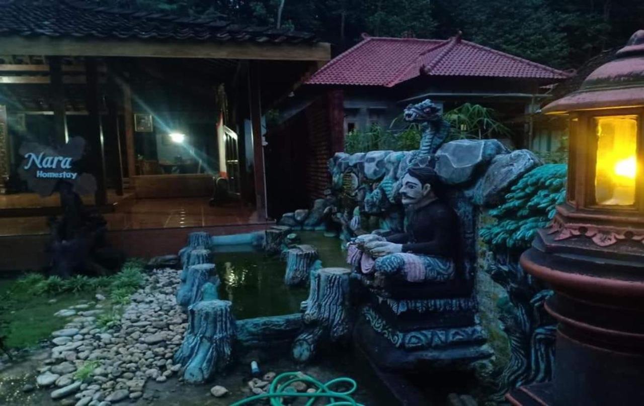 Nara Homestay Syariah Mangunan Ngoại thất bức ảnh